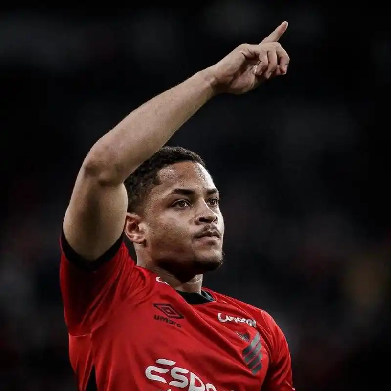 中场核心 中场核心